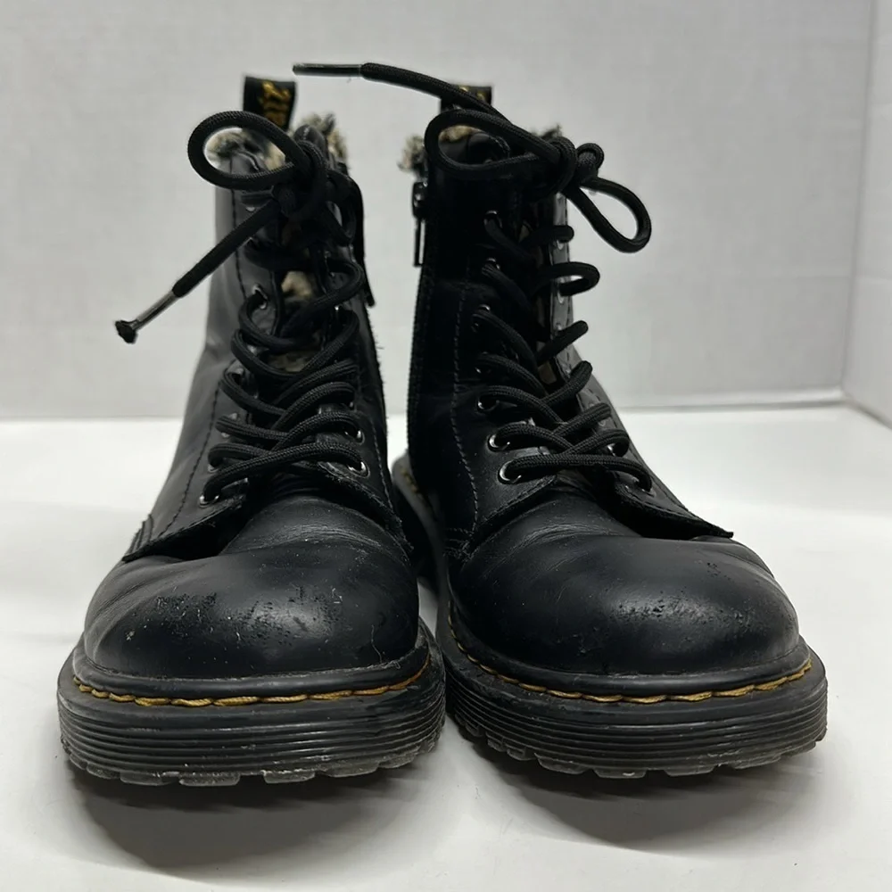 Dr Martens Boots Combat Lace Up Sherpa Lined Cheetah Docs Black KidsYouth Size 2